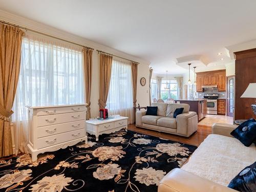 Salle familiale - 3920 Rue De Lisbonne, Brossard, QC - Indoor Photo Showing Living Room