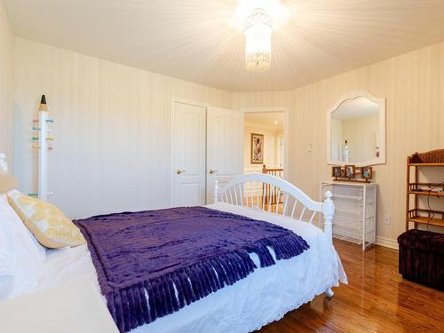 Chambre Ã Â coucher - 3920 Rue De Lisbonne, Brossard, QC - Indoor Photo Showing Bedroom