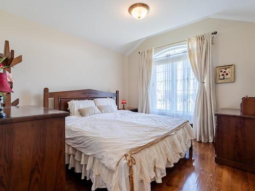 Chambre Ã Â coucher - 3920 Rue De Lisbonne, Brossard, QC - Indoor Photo Showing Bedroom