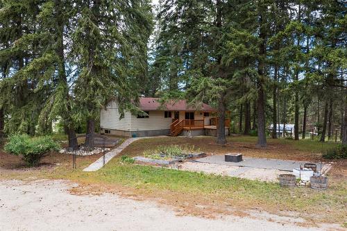 4019 Miller Road, Kelowna, BC - Outdoor