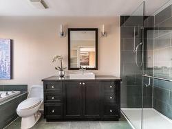 Ensuite bathroom - 