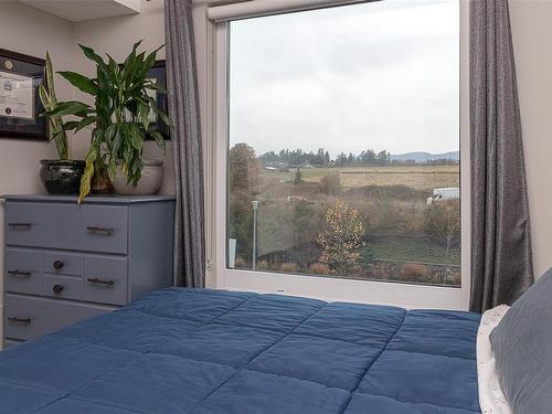 304-2500 Hackett Cres, Central Saanich, BC - Indoor Photo Showing Bedroom