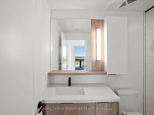 1104-5 Defries St, Toronto, ON - Indoor Photo Showing Bathroom