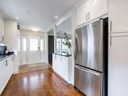 45 Brantwood Dr, Toronto, ON - Indoor Photo Showing Kitchen