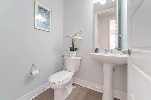 290 Wisteria Way, Oakville, ON - Indoor Photo Showing Bathroom