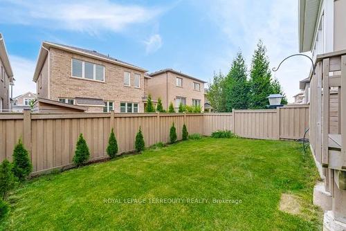 290 Wisteria Way, Oakville, ON - Outdoor