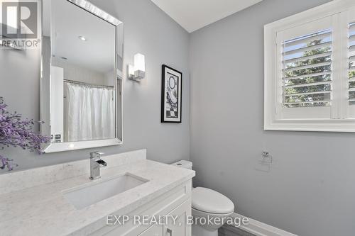 107 Gardiner Drive, Bradford West Gwillimbury (Bradford), ON - Indoor Photo Showing Bathroom