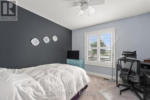 107 Gardiner Drive, Bradford West Gwillimbury (Bradford), ON - Indoor Photo Showing Bedroom