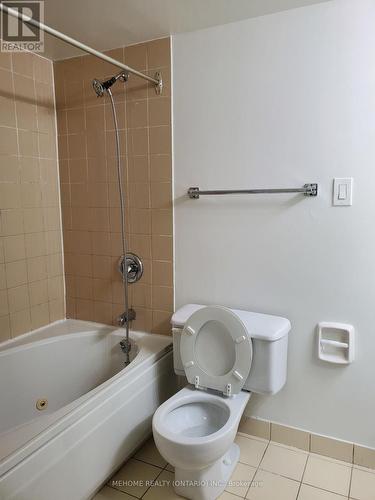 #510 - 44 Gerrard Street W, Toronto, ON - Indoor Photo Showing Bathroom