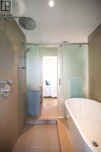 9 - 455 Dovercourt Road, Toronto, ON - Indoor Photo Showing Bathroom