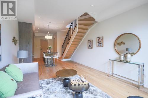 9 - 455 Dovercourt Road, Toronto, ON - Indoor Photo Showing Living Room