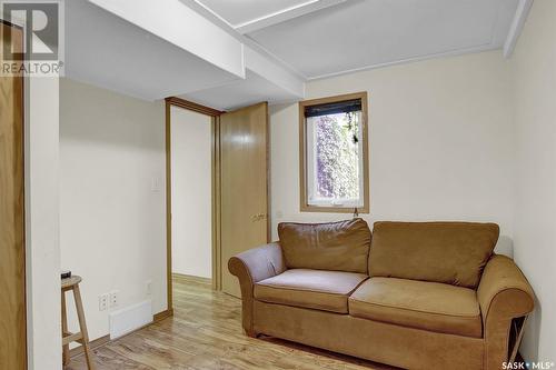 15 20 Highway, Craven, SK - Indoor Photo Showing Living Room