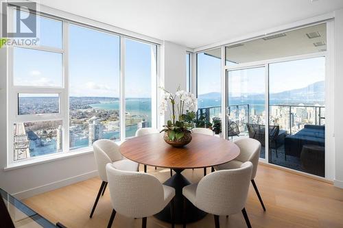 4X10 1289 Hornby Street, Vancouver, BC - Indoor Photo Showing Dining Room