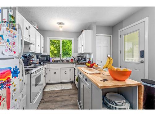 778 Coopland Crescent, Kelowna, BC - Indoor Photo Showing Kitchen