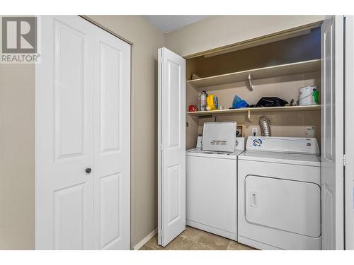778 Coopland Crescent, Kelowna, BC - Indoor Photo Showing Laundry Room