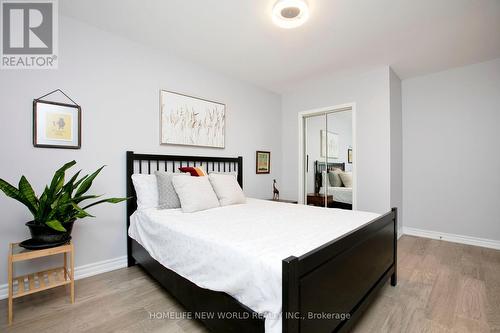 19 Pondsview Drive, Toronto, ON - Indoor Photo Showing Bedroom