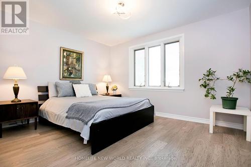 19 Pondsview Drive, Toronto, ON - Indoor Photo Showing Bedroom