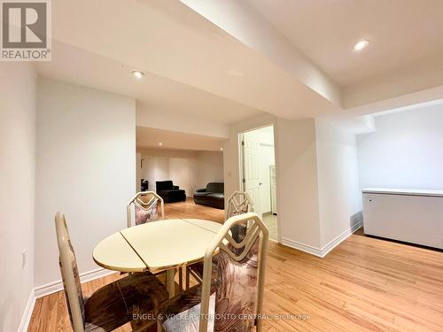 2705 Kingsway Drive, Kitchener, ON - Indoor Photo Showing Dining Room