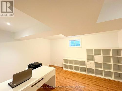 2705 Kingsway Drive, Kitchener, ON - Indoor Photo Showing Other Room