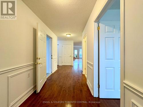 2705 Kingsway Drive, Kitchener, ON - Indoor Photo Showing Other Room