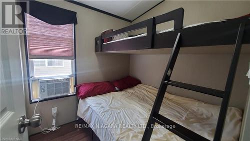 358 - 1501 Line 8 Road, Niagara-On-The-Lake, ON - Indoor Photo Showing Bedroom