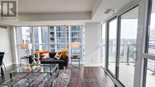 1702 - 30 Meadowglen Place E, Toronto, ON - Indoor Photo Showing Living Room