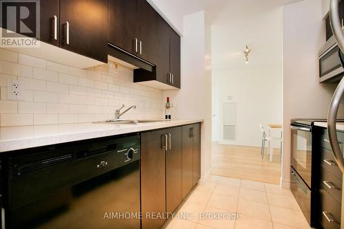 2402 - 60 Town Centre Court, Toronto, ON - Indoor Photo Showing Kitchen