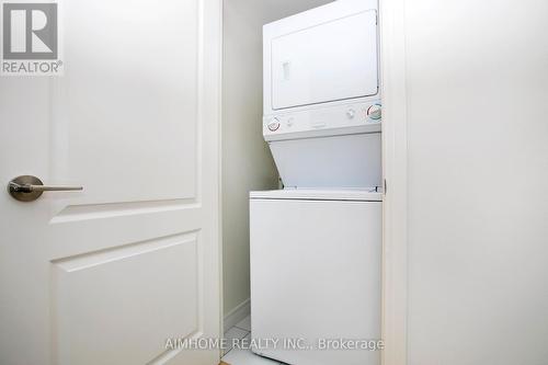 2402 - 60 Town Centre Court, Toronto, ON - Indoor Photo Showing Laundry Room