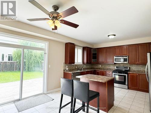 131 Prince William Way, Barrie, ON - Indoor Photo Showing Kitchen