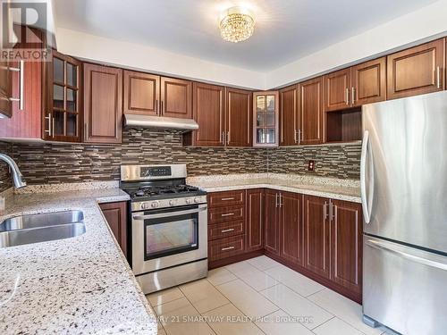 4206 Credit Pointe Drive, Mississauga, ON - Indoor Photo Showing Kitchen With Double Sink