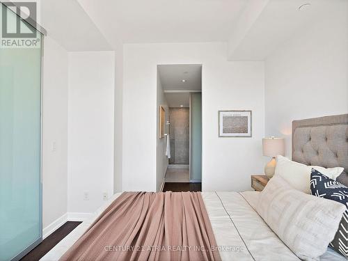 2503 - 488 University Avenue, Toronto, ON - Indoor Photo Showing Bedroom