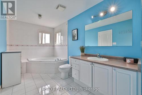 31 Eastbrook Way, Brampton, ON - Indoor Photo Showing Bathroom
