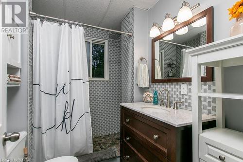 709 Bruce Road 13, Saugeen Indian Reserve 29, ON - Indoor Photo Showing Bathroom