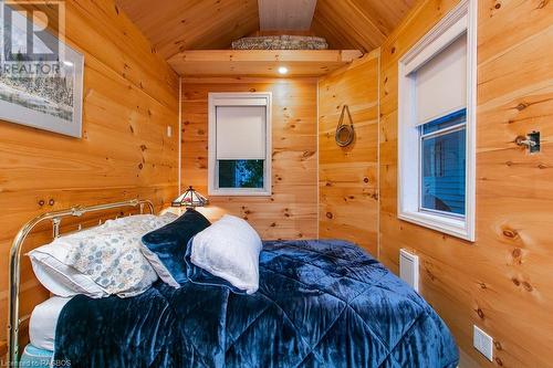 709 Bruce Road 13, Saugeen Indian Reserve 29, ON - Indoor Photo Showing Bedroom