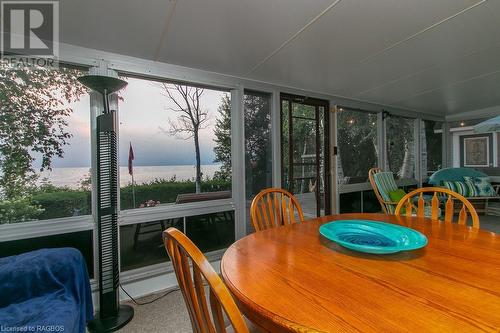 709 Bruce Road 13, Saugeen Indian Reserve 29, ON - Indoor Photo Showing Dining Room