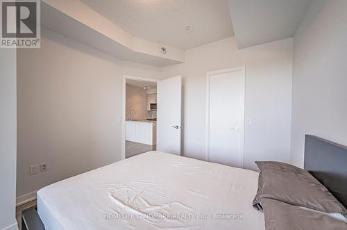 1710 - 4085 Parkside Village Drive, Mississauga, ON - Indoor Photo Showing Bedroom