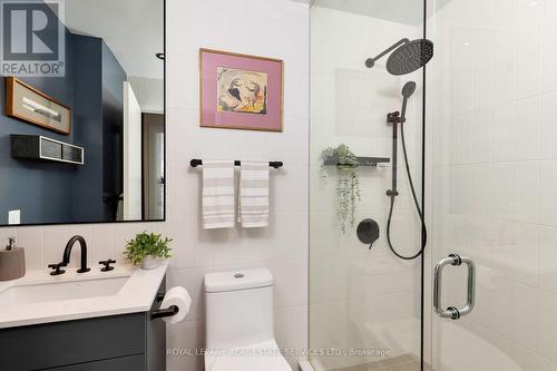 1002 - 41 Dovercourt Road, Toronto, ON - Indoor Photo Showing Bathroom