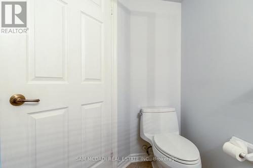 411 - 1830 Walker'S Line, Burlington, ON - Indoor Photo Showing Bathroom