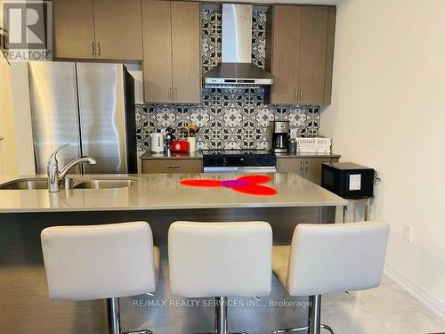 19 - 15 Blacklock Street, Cambridge, ON - Indoor Photo Showing Kitchen With Stainless Steel Kitchen With Double Sink