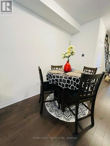 19 - 15 Blacklock Street, Cambridge, ON - Indoor Photo Showing Dining Room