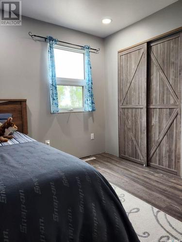 Bell Acreage Se16-6-7-2, Benson Rm No. 35, SK - Indoor Photo Showing Bedroom