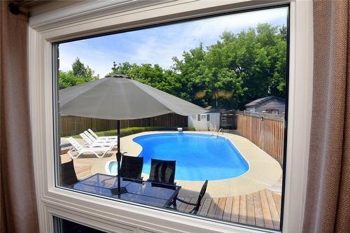 3 Suter Crescent, Dundas, ON -  With In Ground Pool With Exterior