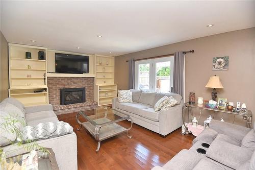 3 Suter Crescent, Dundas, ON - Indoor Photo Showing Living Room With Fireplace
