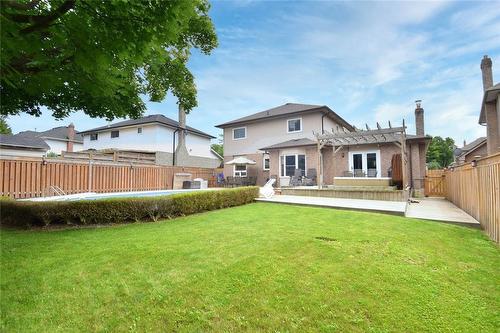 3 Suter Crescent, Dundas, ON - Outdoor With Backyard With Exterior