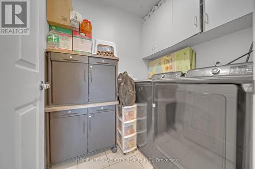 81 Desert Sand Drive, Brampton, ON - Indoor Photo Showing Laundry Room