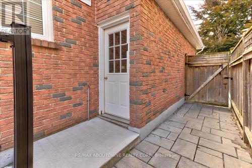 865 Anderson Avenue, Milton (Timberlea), ON - Outdoor With Exterior