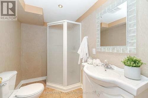 3353 Azelia Court, Mississauga, ON - Indoor Photo Showing Bathroom