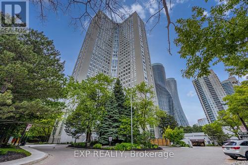 1406 - 3650 Kaneff Crescent, Mississauga, ON - Outdoor With Facade