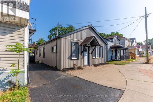 53 Queenston Street, St. Catharines, ON - Outdoor