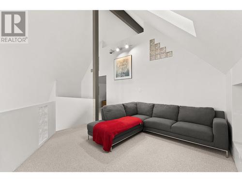 1100 Spiller Road, Penticton, BC - Indoor Photo Showing Living Room